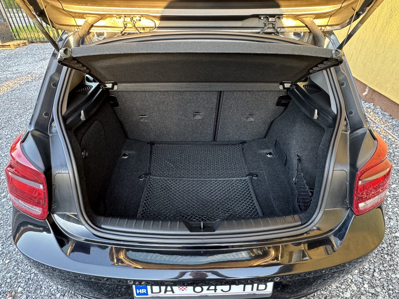 2012 BMW Serija 1 — fotografija 15