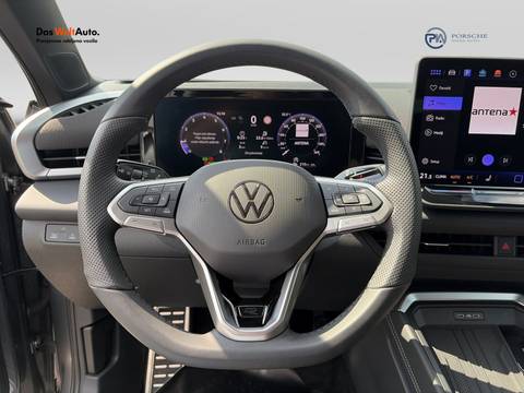 2026 Volkswagen T-Roc R-Line — sličica 14