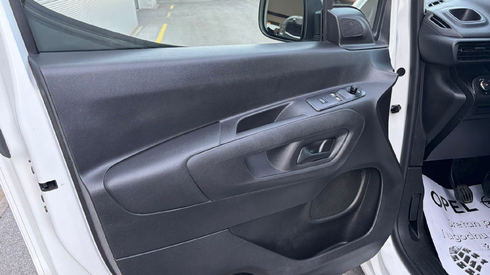 2022 Opel Combo van — fotografija 12
