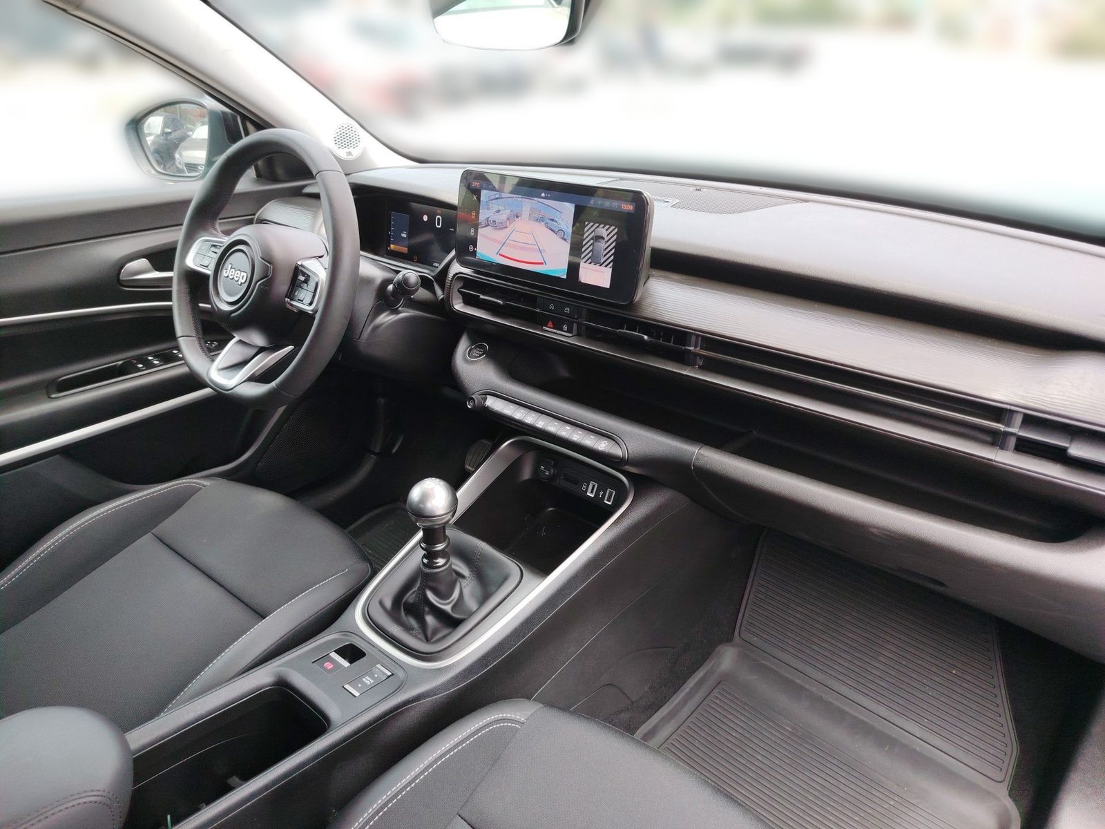 2023 Jeep Avenger — fotografija 22