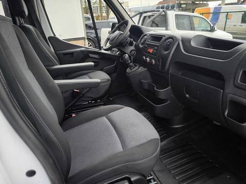 2019 Renault Master — sličica 17