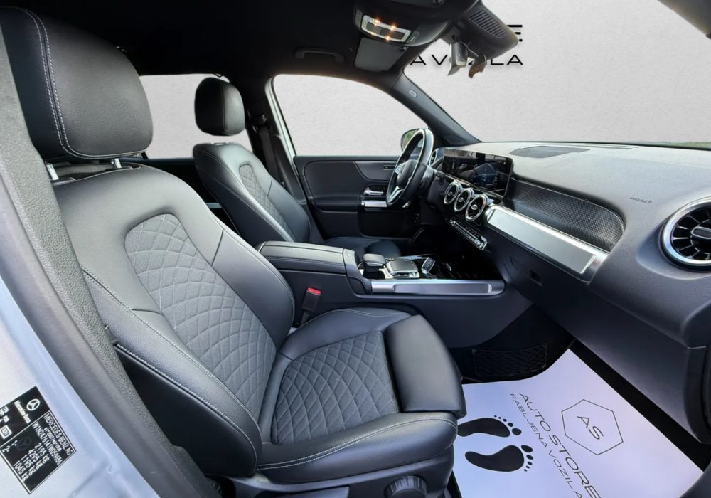 2020 Mercedes-Benz GLB Progressive — fotografija 26