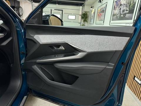 2025 Peugeot 3008 — sličica 17