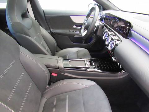 2025 Mercedes-Benz CLA — sličica 9