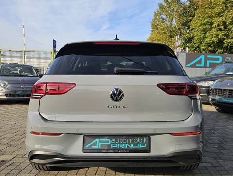 2021 Volkswagen Golf VIII — sličica 5