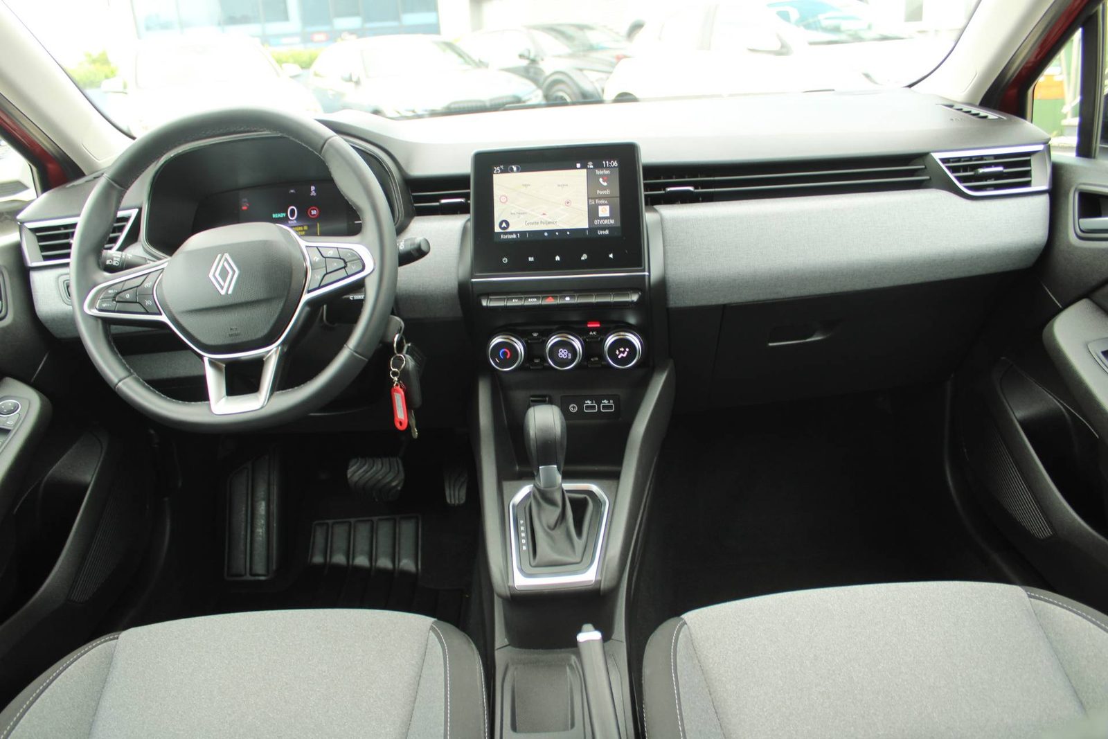 2024 Renault Clio — fotografija 13