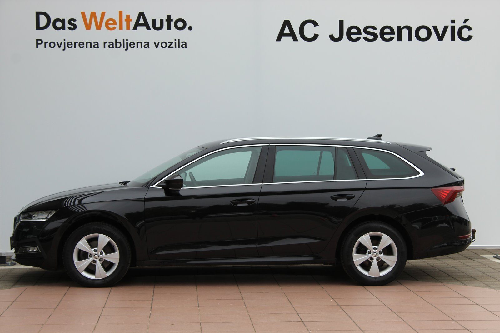 2023 Škoda Octavia Combi — fotografija 6