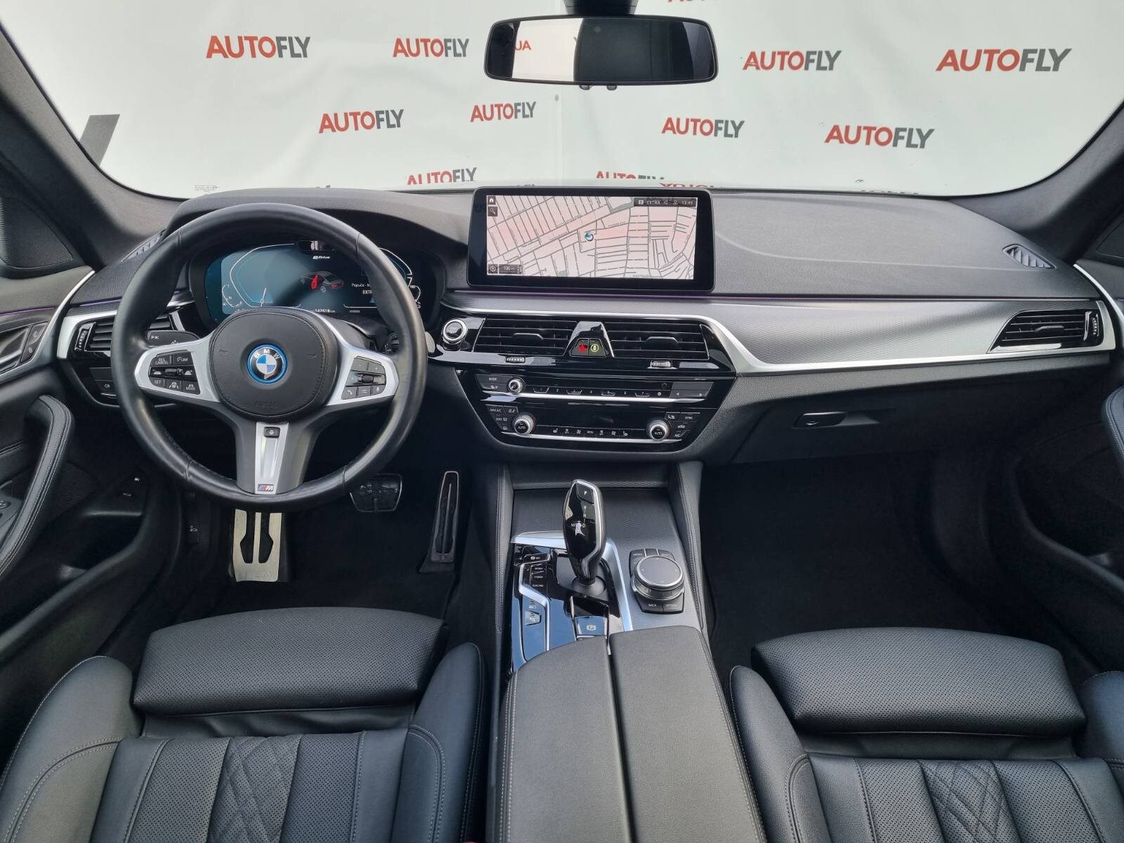 2022 BMW Serija 5 M Sport — fotografija 12