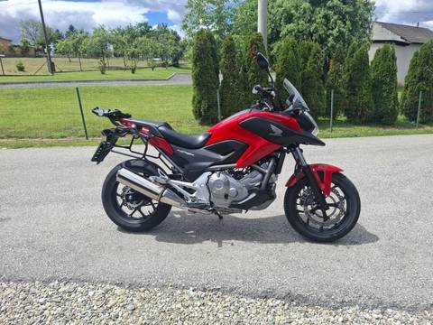 2016 Honda NC700XA — sličica 10