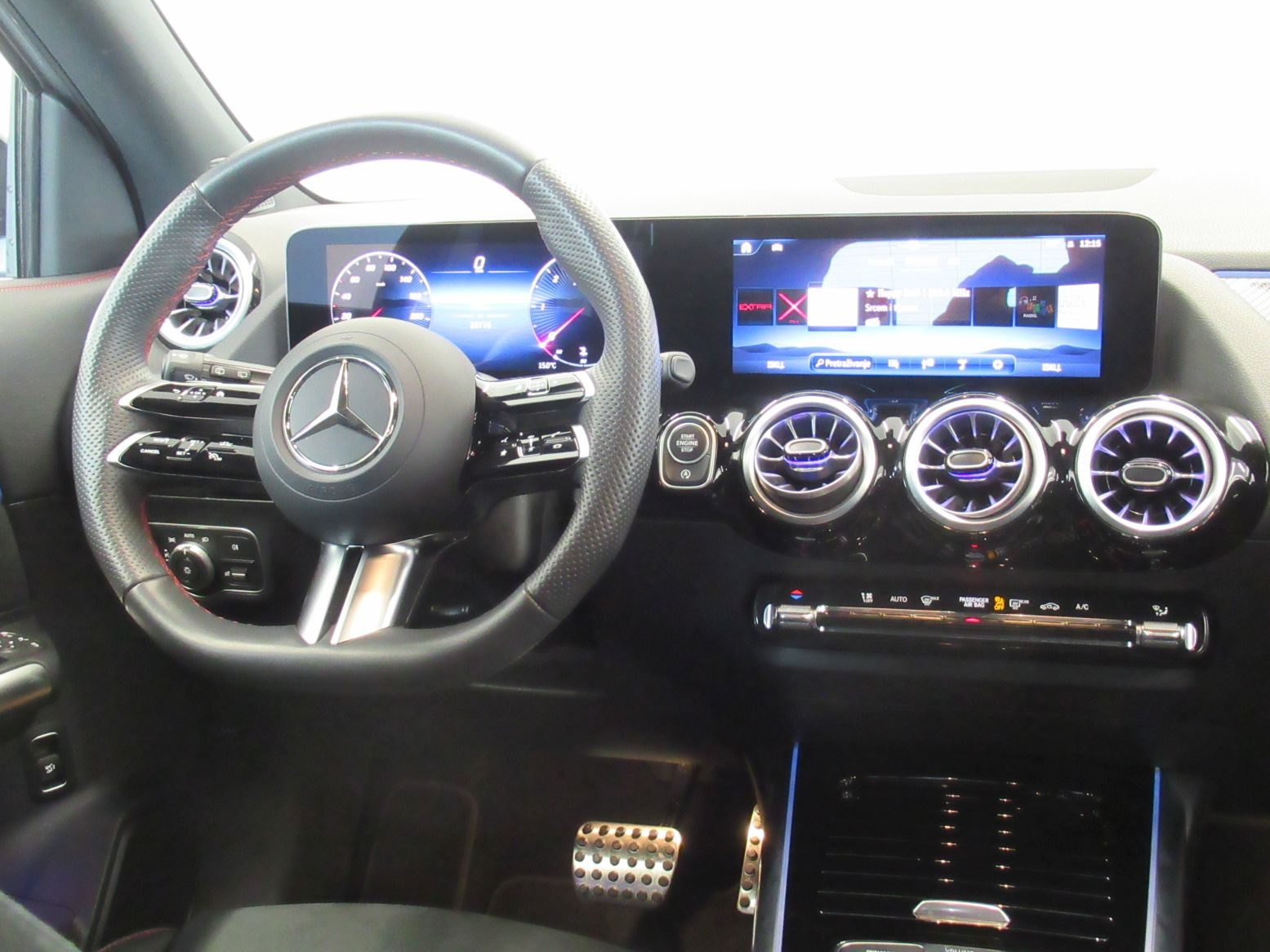 2025 Mercedes-Benz GLA — fotografija 14