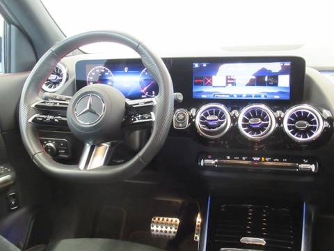 2025 Mercedes-Benz GLA — sličica 14