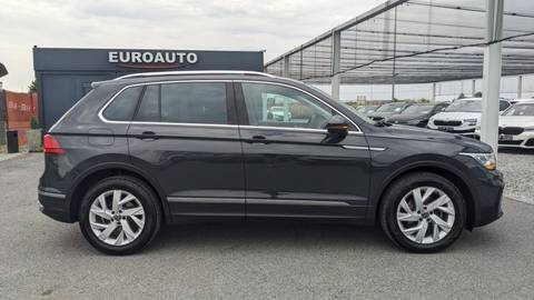 2023 Volkswagen Tiguan — sličica 10