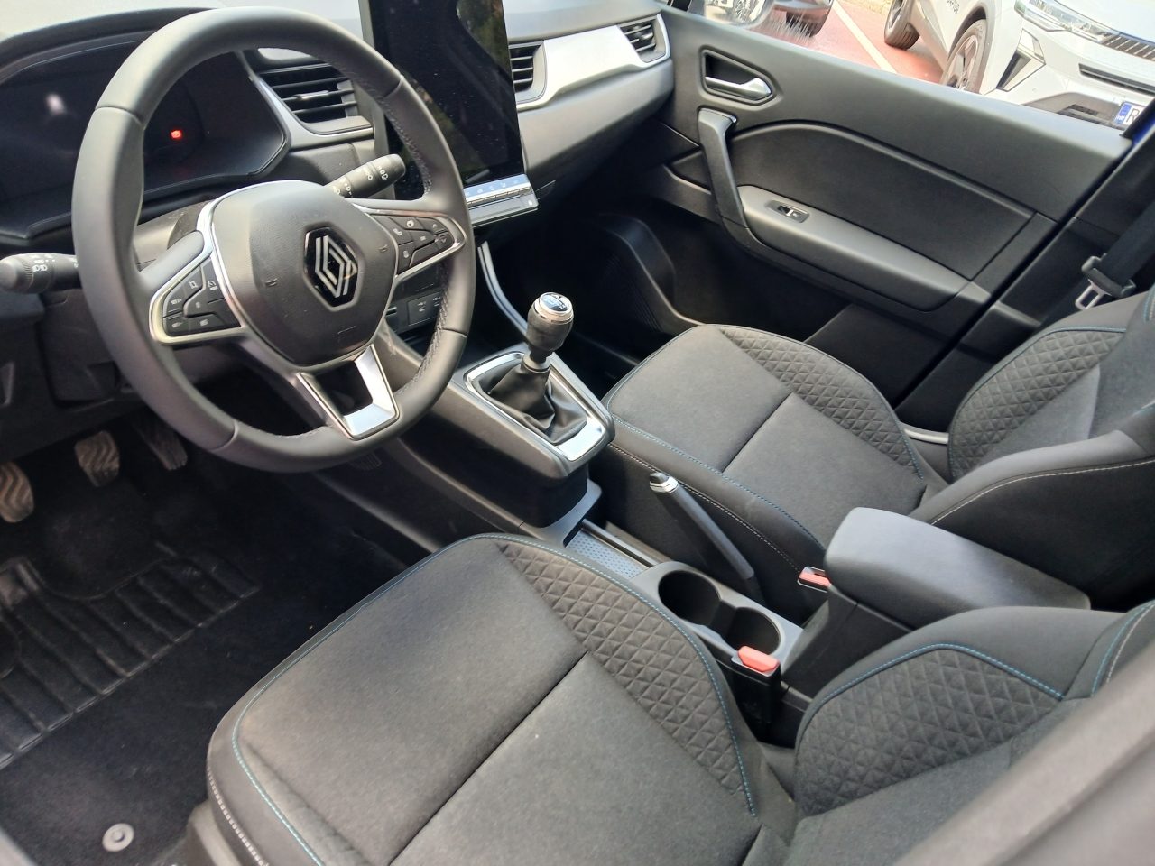 2025 Renault Captur — fotografija 7
