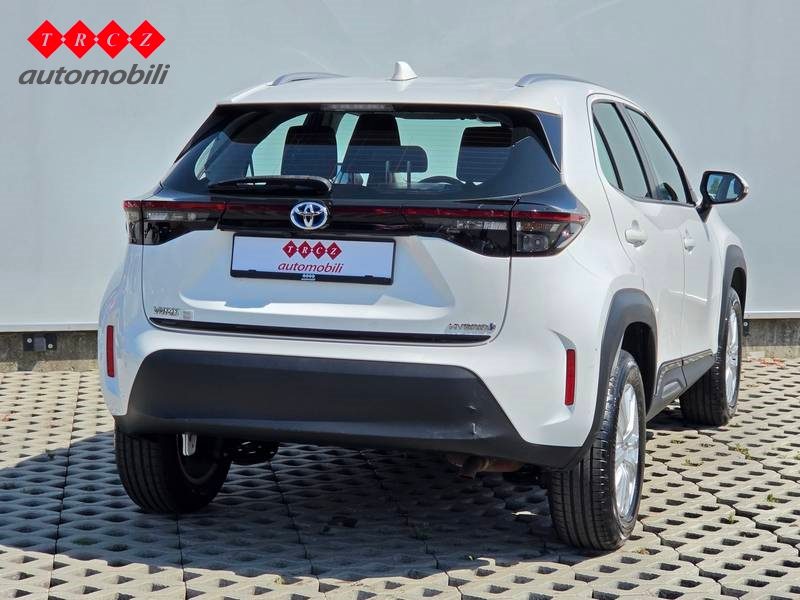 2022 Toyota Yaris — fotografija 3