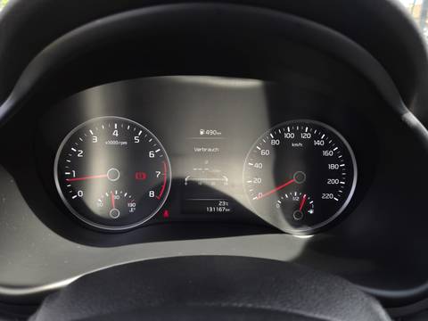 2023 Kia Stonic — sličica 13