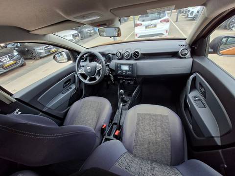 2018 Dacia Duster — sličica 12