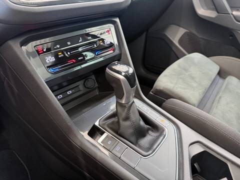 2020 Volkswagen Tiguan — sličica 8