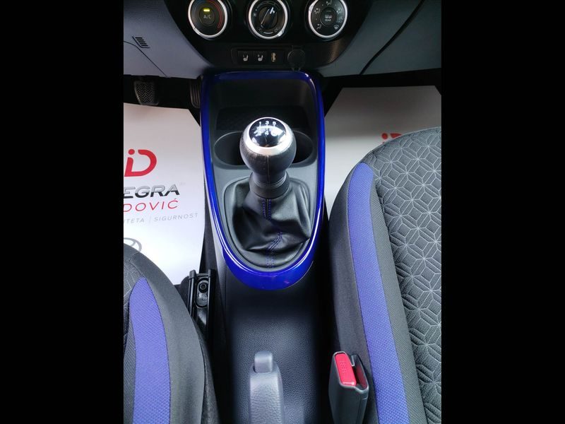 2022 Toyota Aygo X — fotografija 14