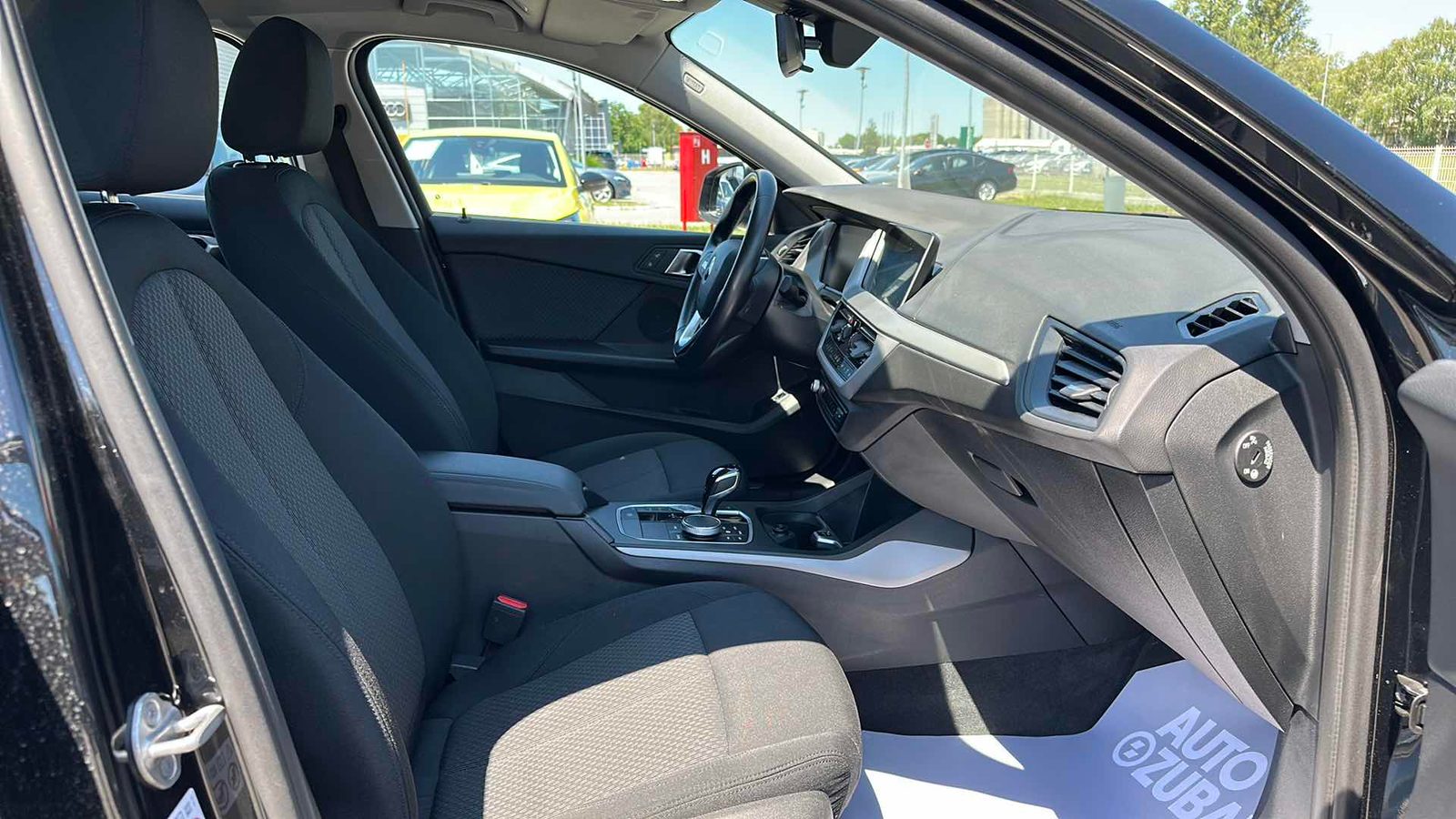 2023 BMW Serija 1 — fotografija 9
