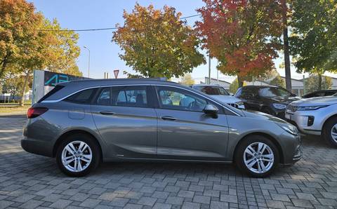 2016 Opel Astra — sličica 8