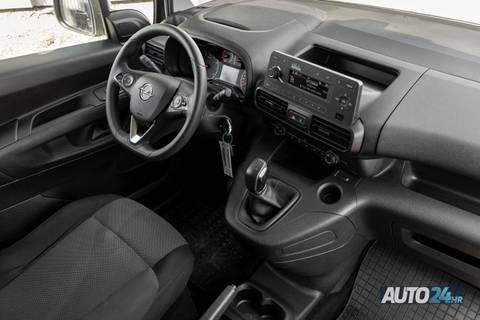 2021 Opel Combo — sličica 7