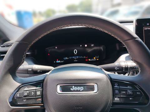 2022 Jeep Compass — sličica 19