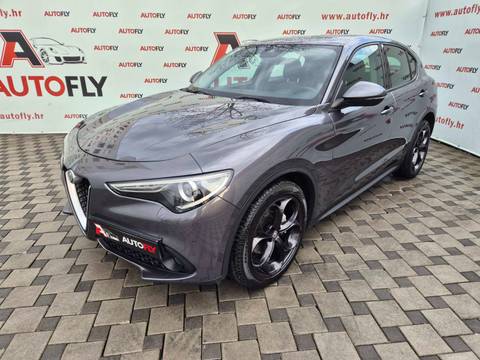 2017 Alfa Romeo Stelvio — sličica 9