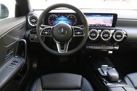 2020 Mercedes-Benz CLA Progressive — sličica 11