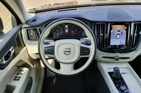 2021 Volvo XC60 — sličica 18