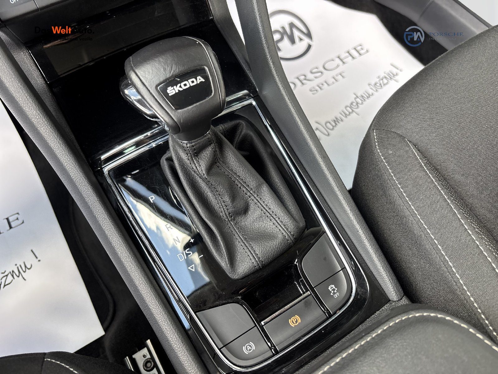 2022 Škoda Karoq — fotografija 21