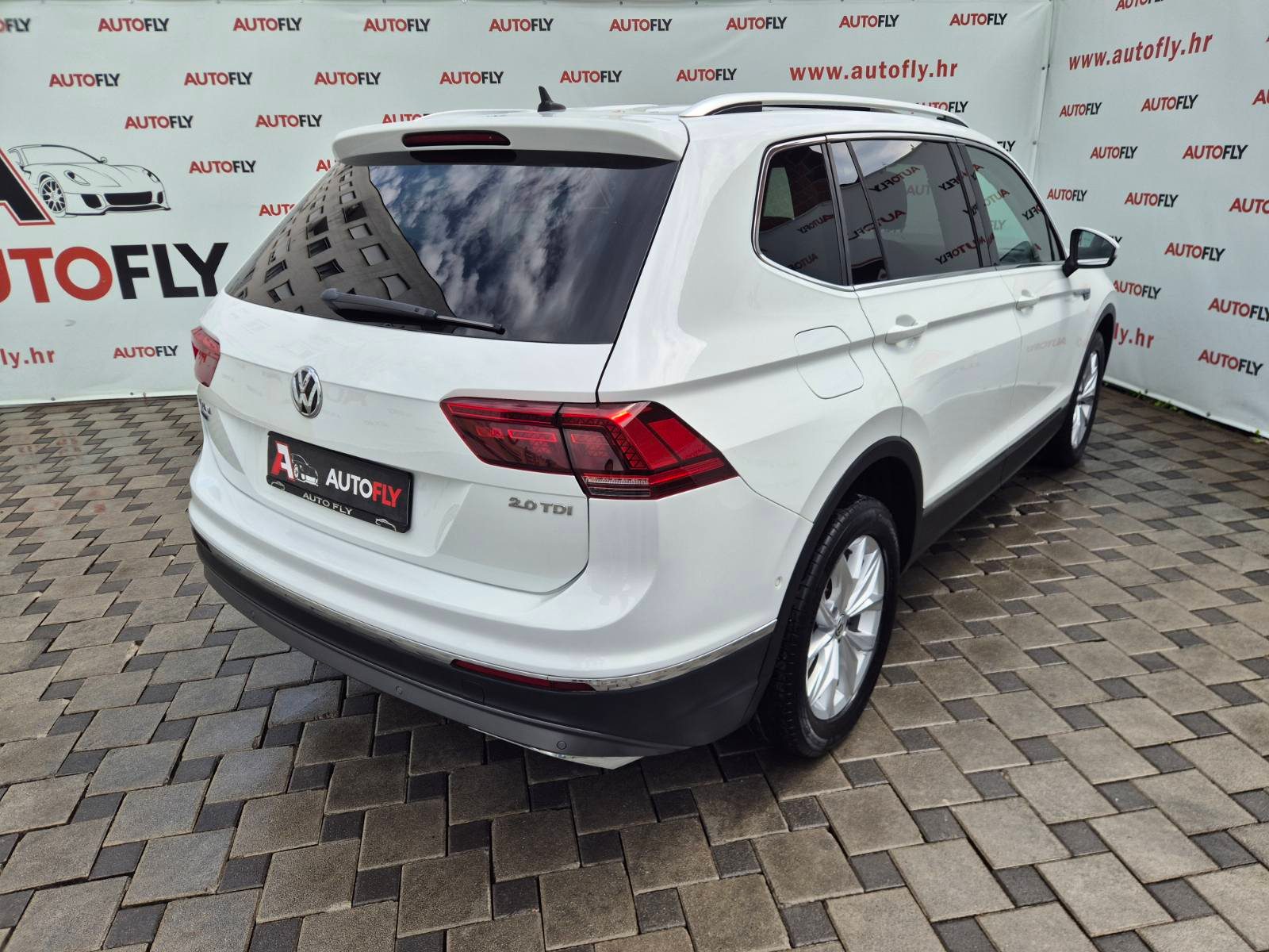 2019 Volkswagen Tiguan Highline — fotografija 8
