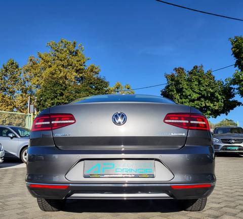 2017 Volkswagen Passat — sličica 5