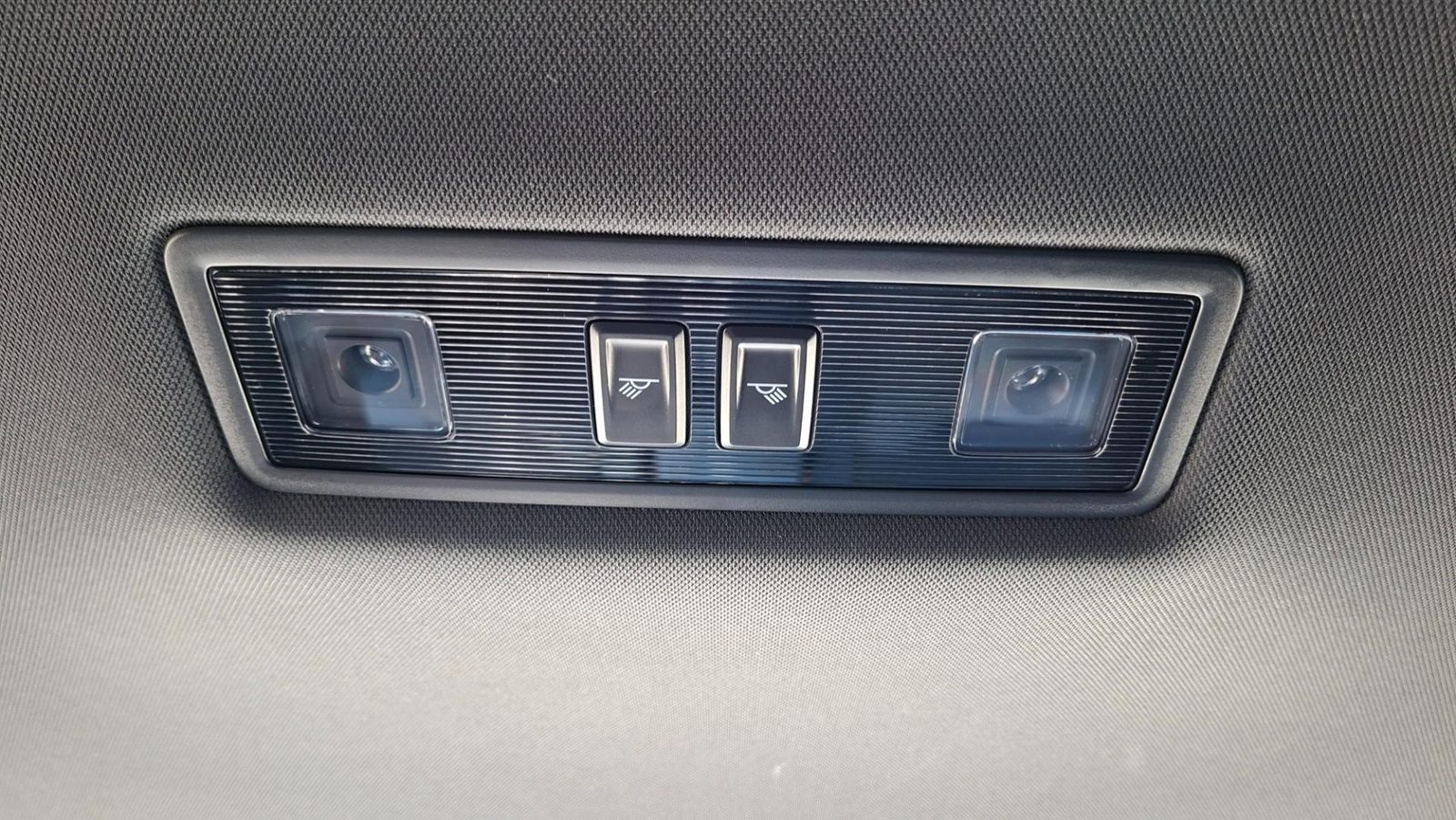 2019 Volkswagen T-Cross — fotografija 12