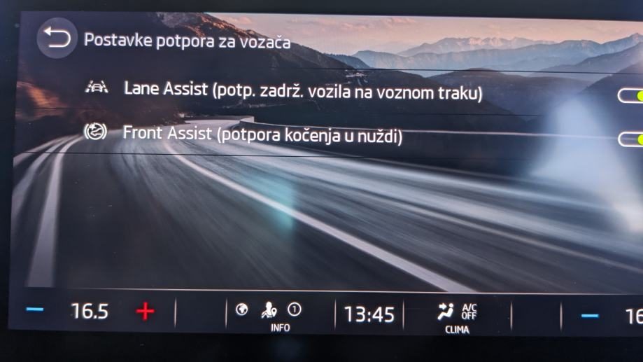 2022 Škoda Octavia — fotografija 21