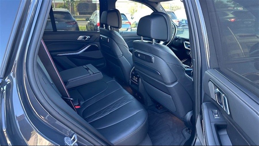 2025 BMW X5 — fotografija 25