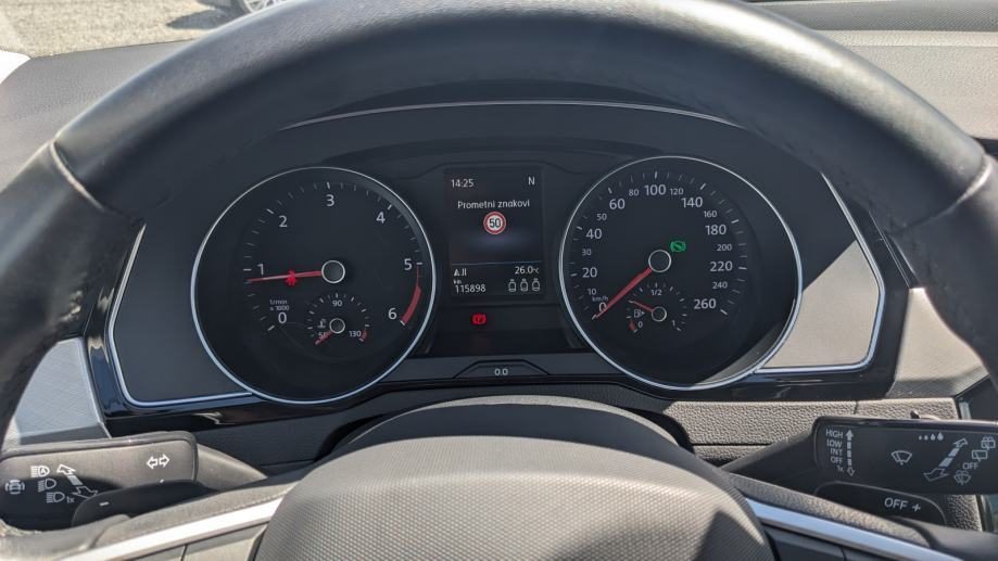 2023 Volkswagen Passat — fotografija 27