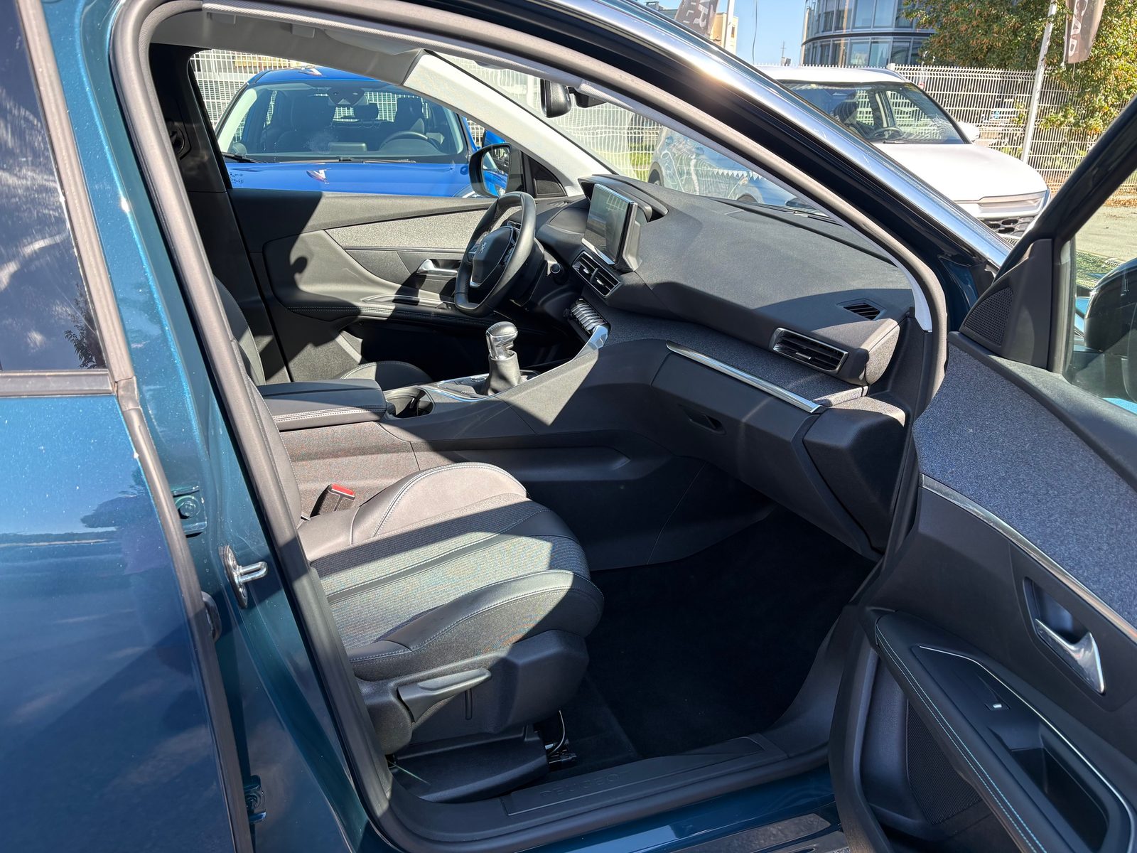 2022 Peugeot 3008 — fotografija 10