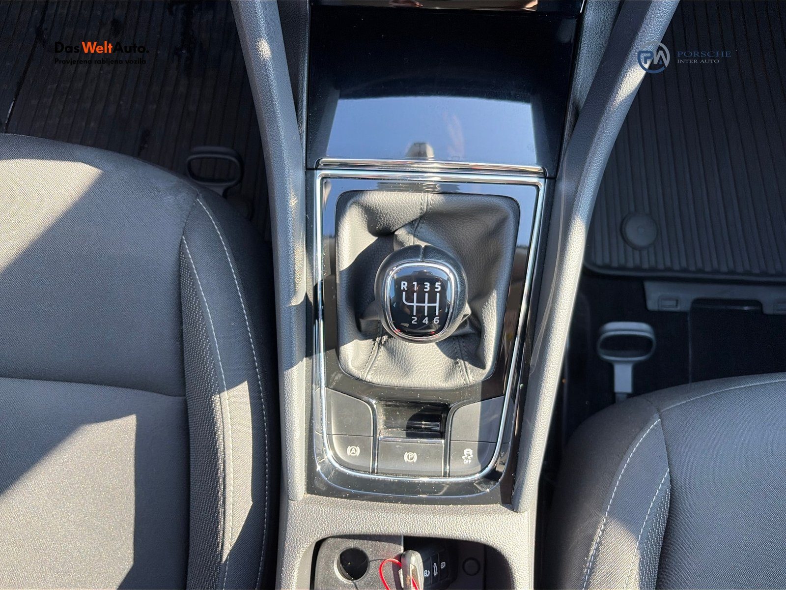 2025 Škoda Karoq — fotografija 19