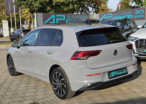2021 Volkswagen Golf VIII — sličica 4