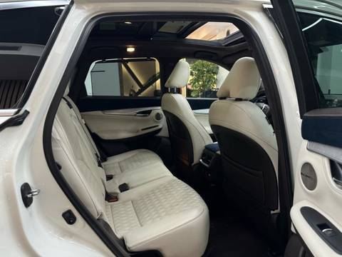 2019 Infiniti QX50 — sličica 16