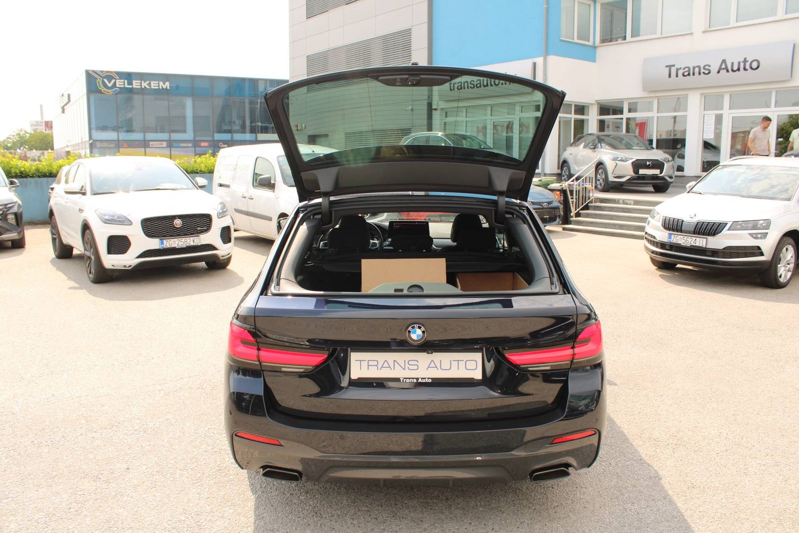 2021 BMW Serija 5 — fotografija 10