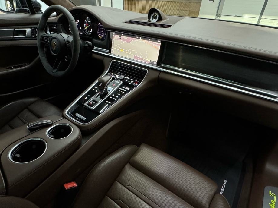 2021 Porsche Panamera — fotografija 23