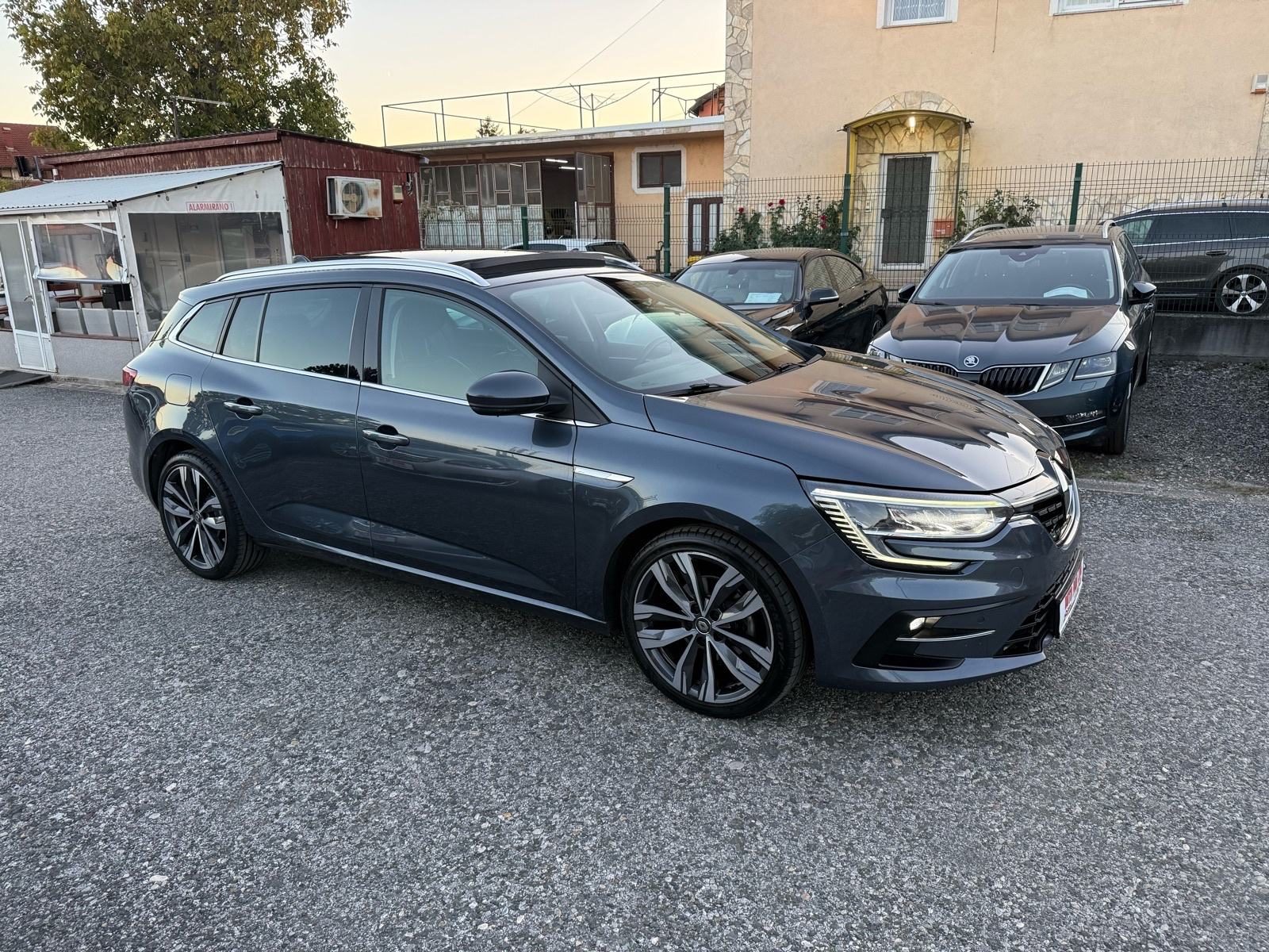 2022 Renault Megane — fotografija 6