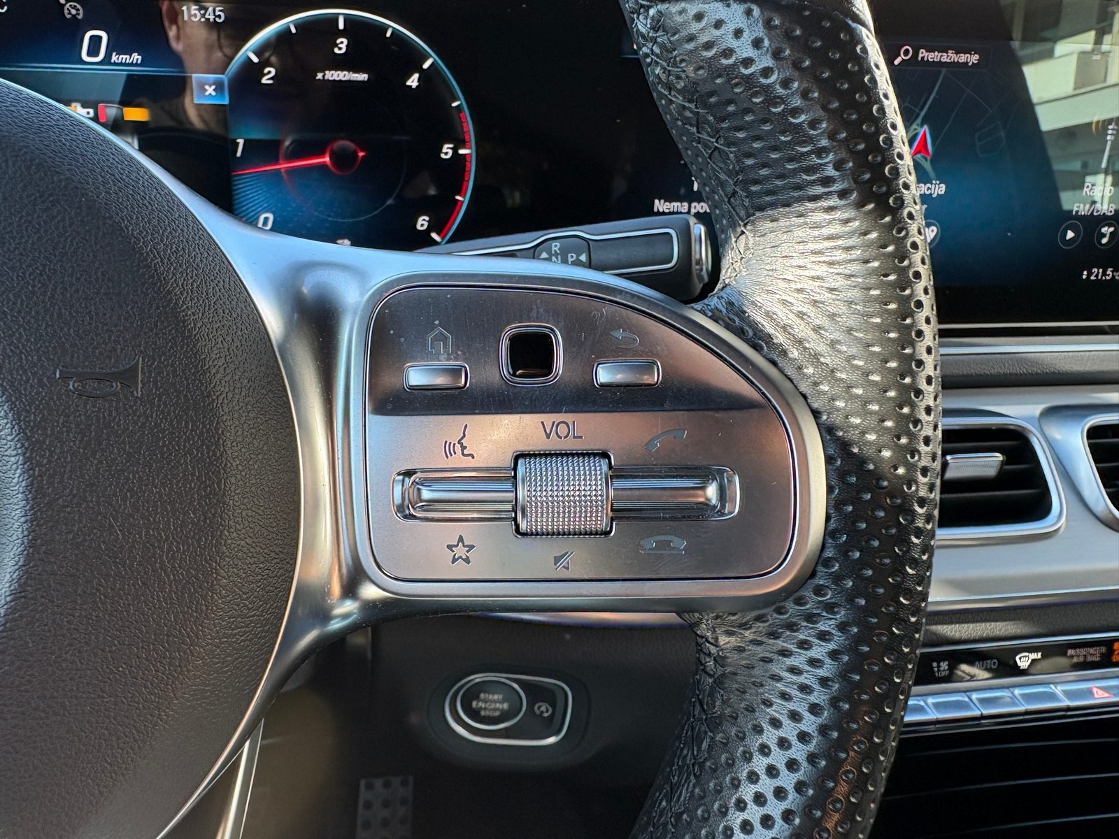 2022 Mercedes-Benz GLE — fotografija 14