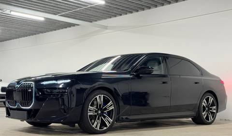2024 BMW Serija 7