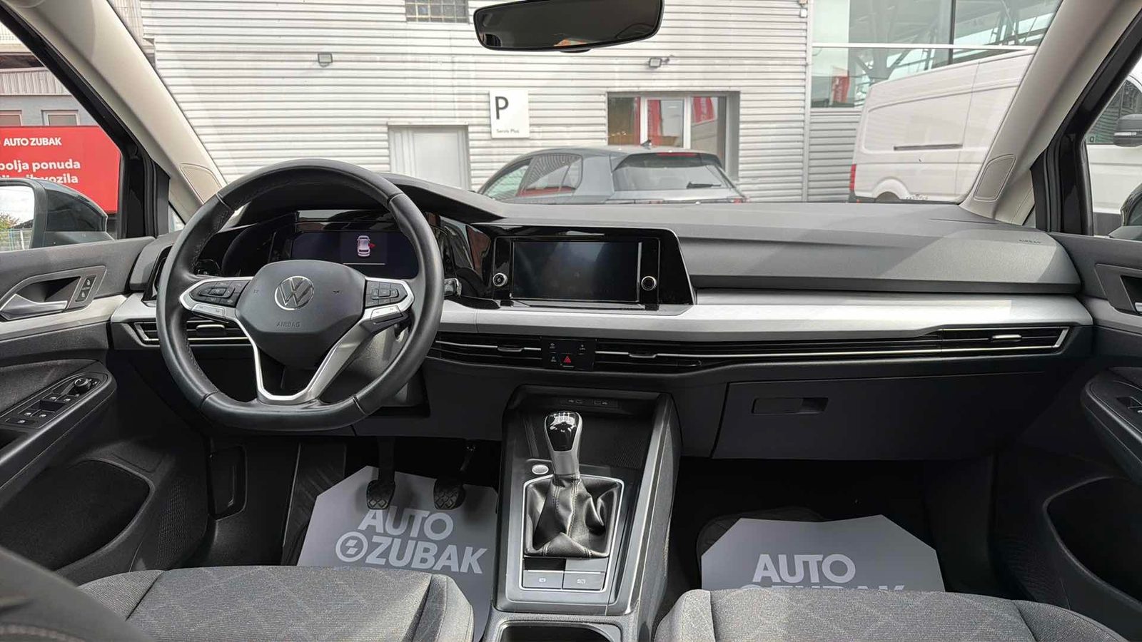 2024 Volkswagen Golf — fotografija 11