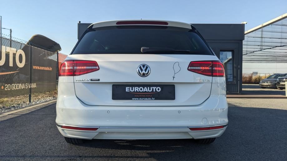 2017 Volkswagen Passat — fotografija 4