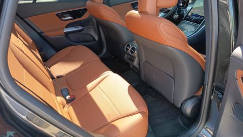 2026 Mercedes-Benz GLC Avantgarde — sličica 16