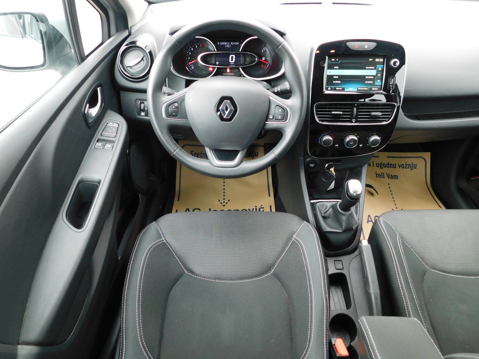 2019 Renault Clio — fotografija 9