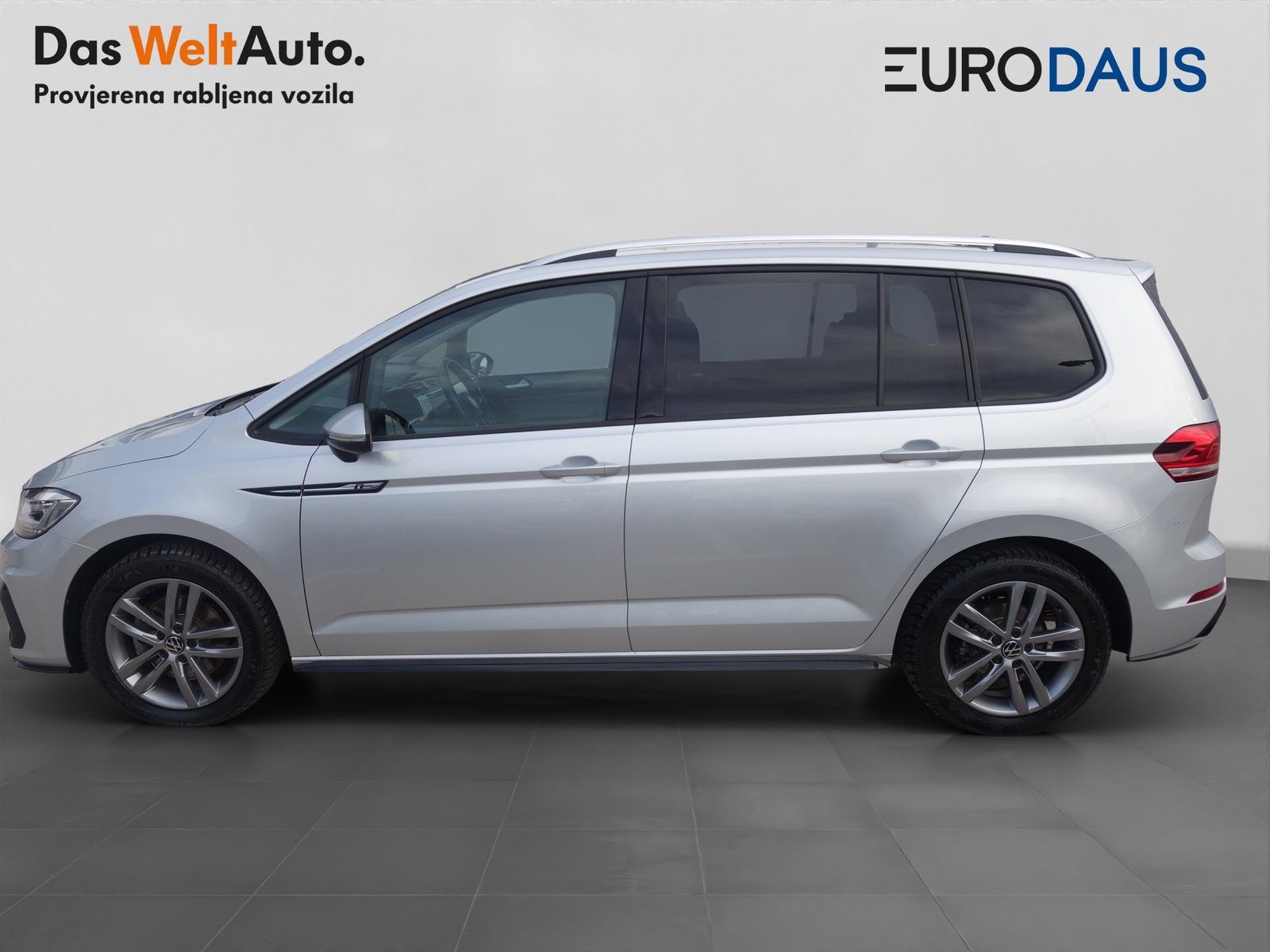2024 Volkswagen Touran R-Line — fotografija 5